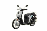 Numeros n-first Pure White colour Scooters Numeros n-first Pure White colour Scooters