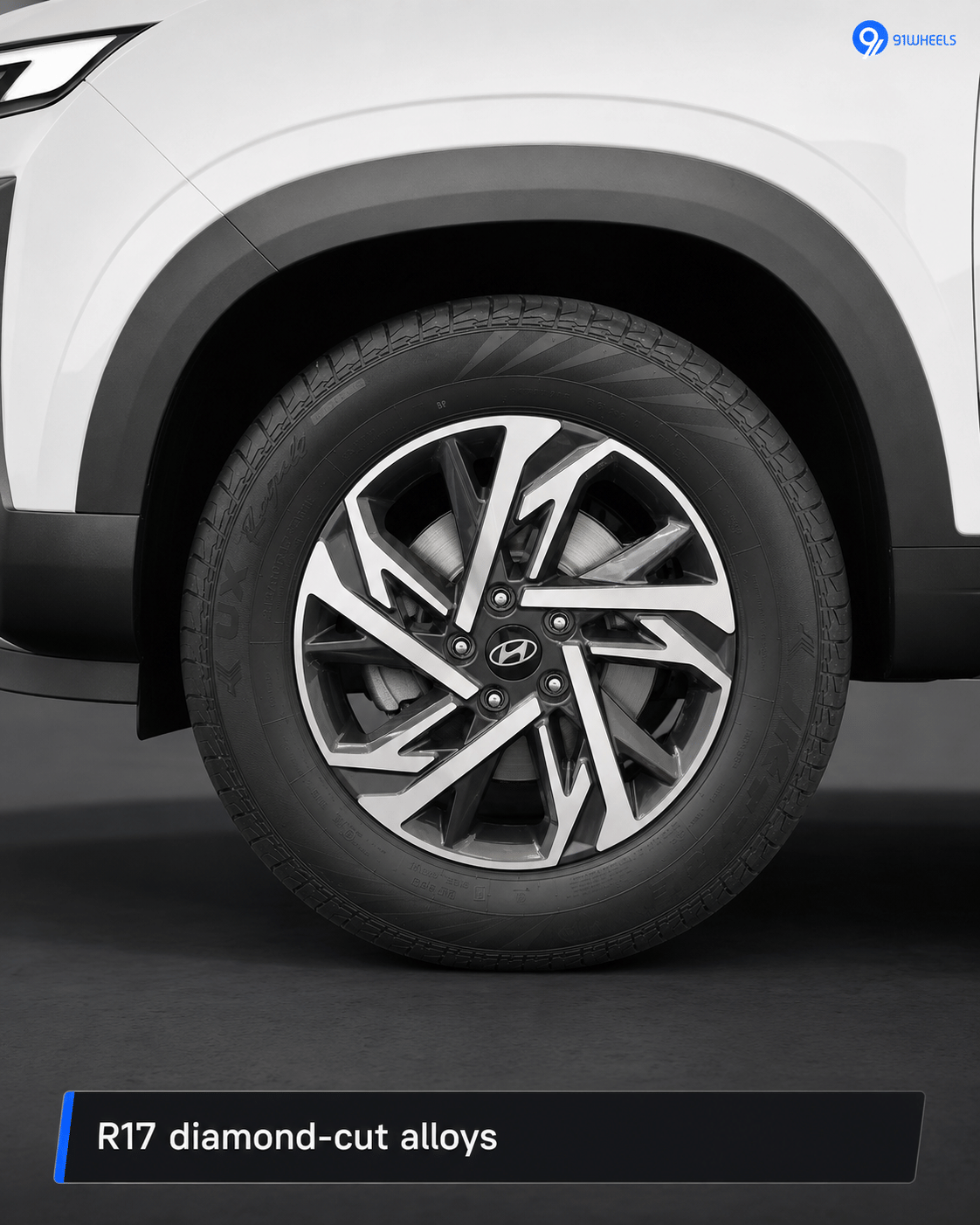 R17 Diamond-cut Alloy Wheel