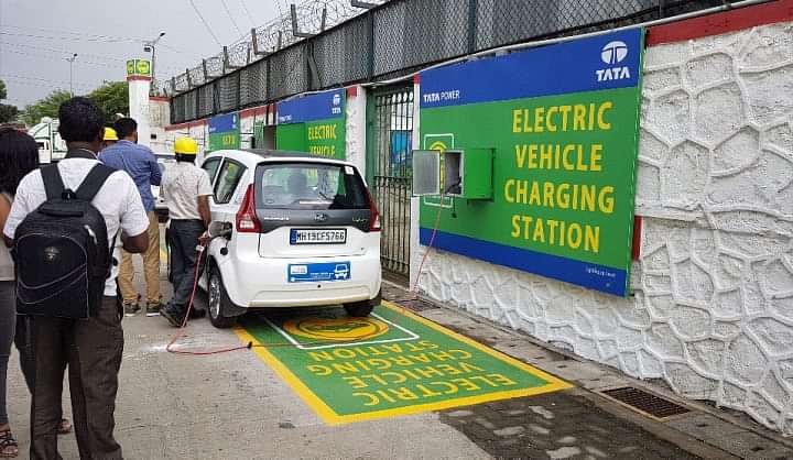 EV Charging Stations Increased By 2.5 Times In Nine Megacities