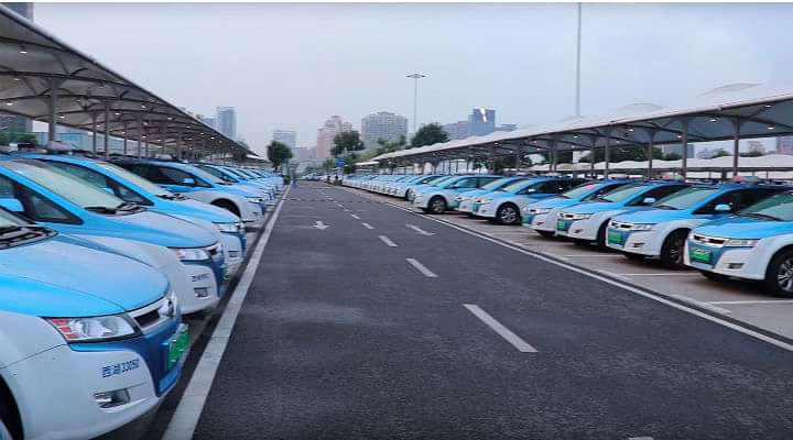 Watch the world's largest EV charging station [Video]