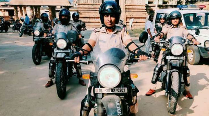 Bangalore Women Cops Now Ride The Royal Enfield Himalayan Bangalore Women Cops Now Ride The Royal Enfield Himalayan