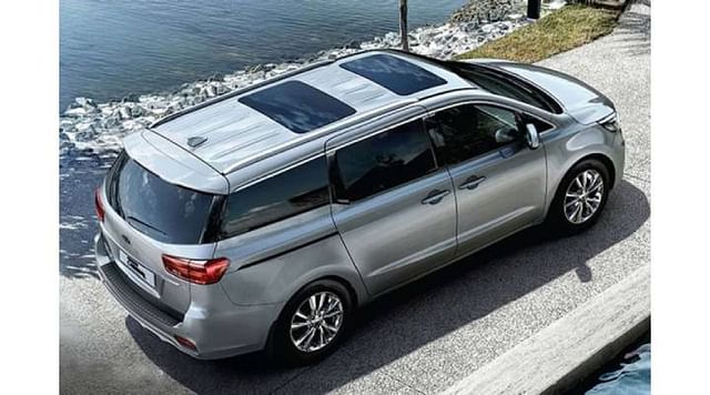 Kia Carnival Variants Image 