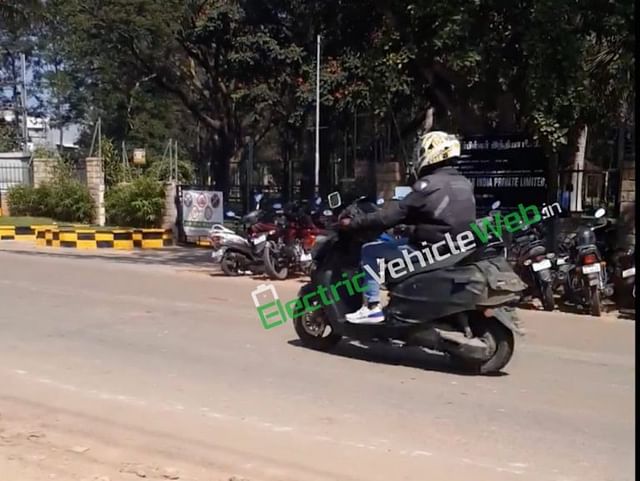 tvs electric scooter Creon