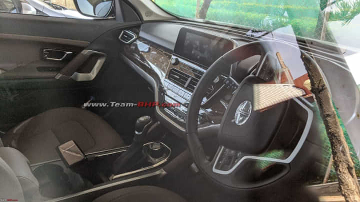 2020 Tata Harrier Automatic Interiors Spied - Images 2020 Tata Harrier Automatic Interiors Spied - Images