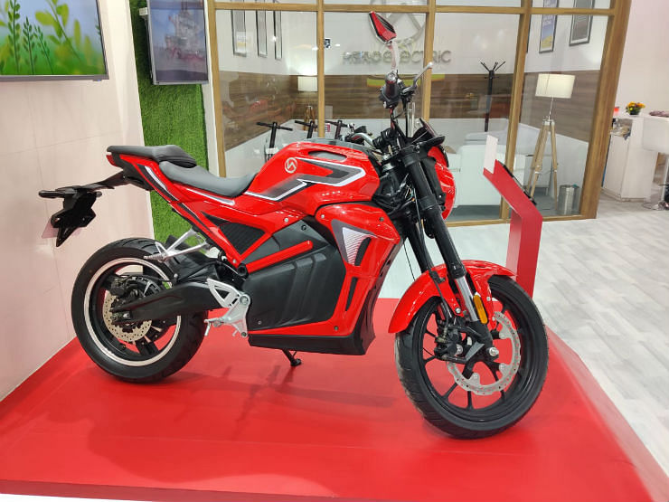 2020 Auto Expo: Hero Electric showcases AE-3 e-Trike & AE-47