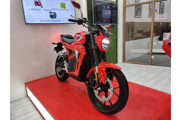 Hero Electric Showcased AE 47 E-Motorcycle At The 2020 Auto Expo