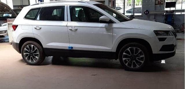new skoda karoq spied in dealership