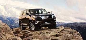 Toyota Fortuner First Look Review Image