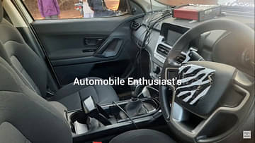 Tata Gravitas XE Base Variant Image