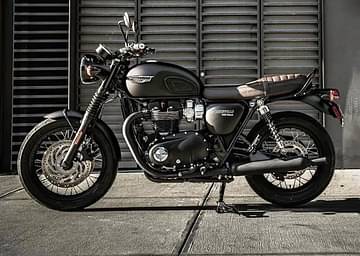 2020 Triumph Bonneville T100 and T120 Black Special Edition