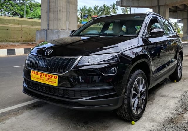 black 2020 skoda Karoq BS6