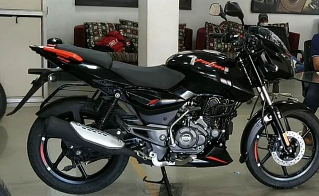 2020 bajaj pulsar 125 split seat bs6 price in india