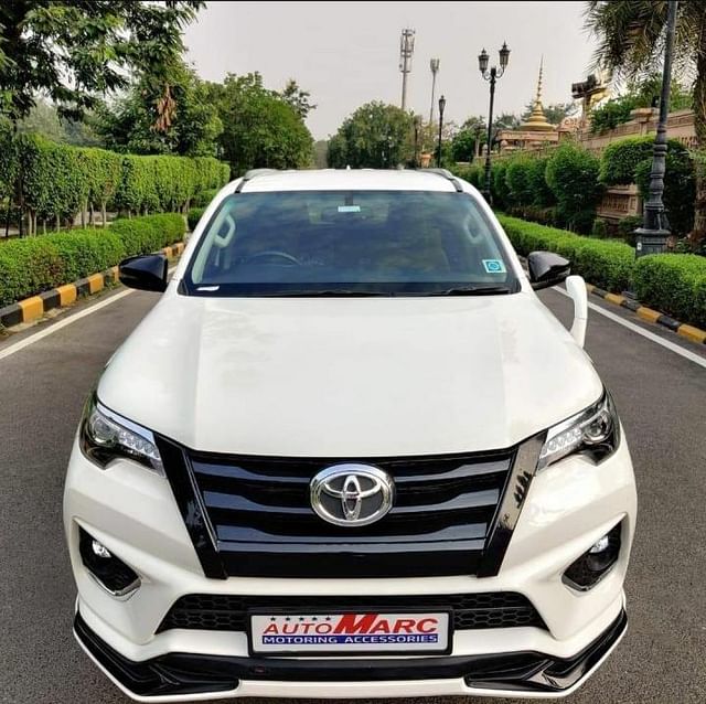 Modified Toyota Fortuner TRD Sportivo