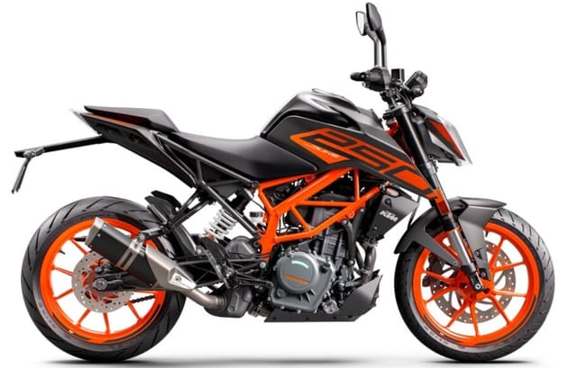 KTM Duke 250 vs Husqvarna Svartpilen 250 vs Vitpilen 250