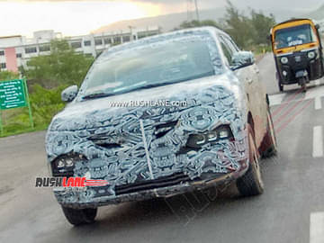 Renault Kiger spied front