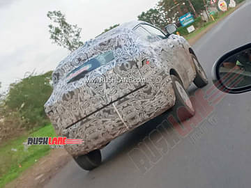 Renault Kiger spied rear