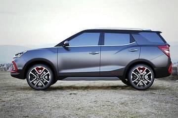 upcoming Mahindra XUV400