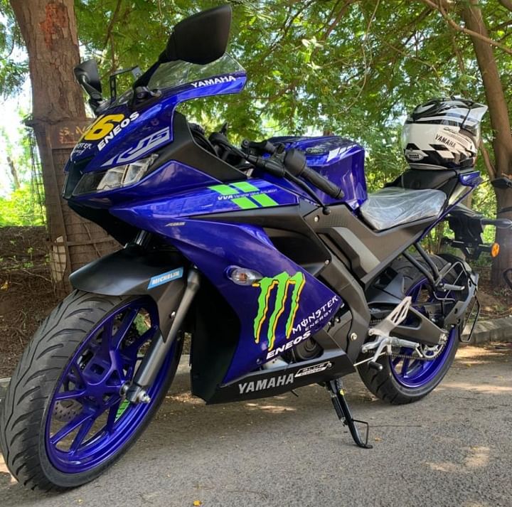 2021 Yamaha R15 V3 BS6 Pros and Cons - Should You Buy It?