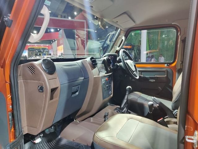 gurkha interior 