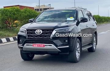 2021 Toyota Fortuner Facelift Spied in India