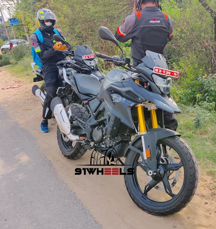 World Exclusive 21 Bmw G310 R And G310 Gs Bs6 Spied On Test In India Launch Soon Walkaround Video