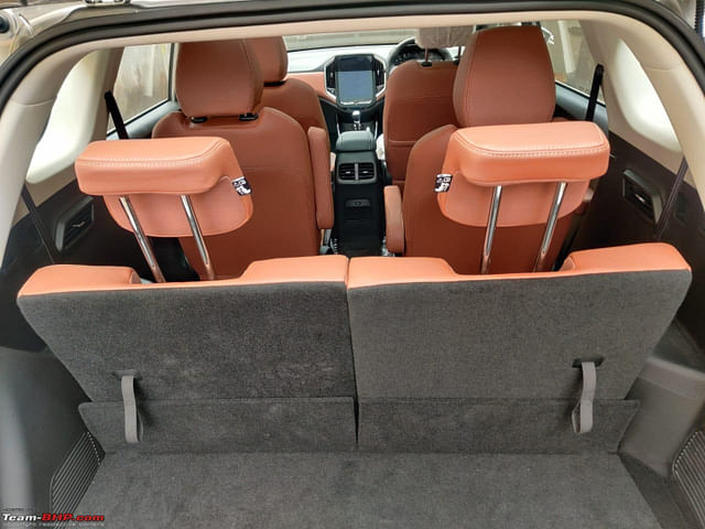 MG Hector Plus interiors
