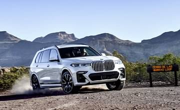 BMW X7 First Look Review Image