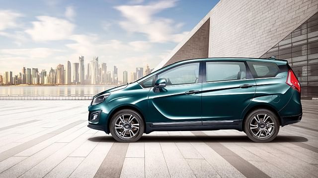 Mahindra Discounts 