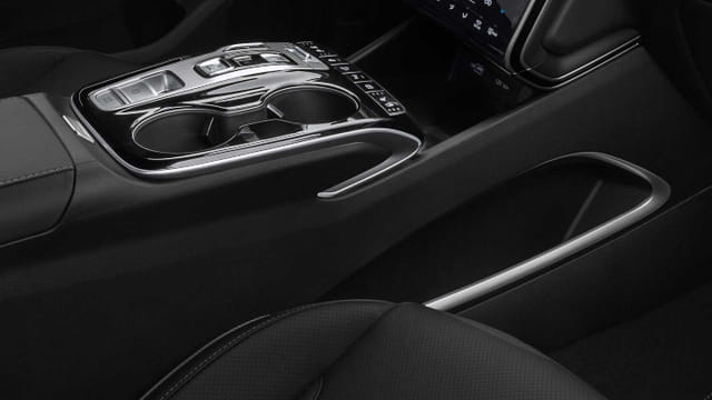 2021 Hyundai Tucson console