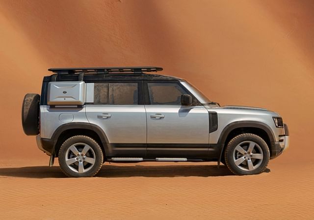 2020 Land Rover Defender Accessories Image