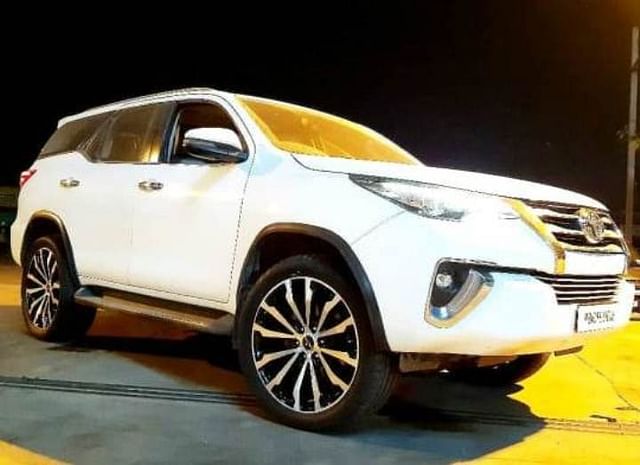 Toyota Fortuner Alloy Wheels
