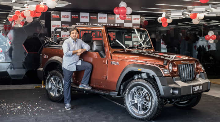 Mahindra Delivers the Thar #1 to Aakash Minda in Delhi