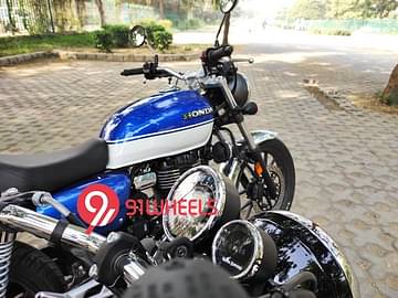 2020 Royal Enfield Meteor 350 vs Honda H'Ness CB 350 BS6