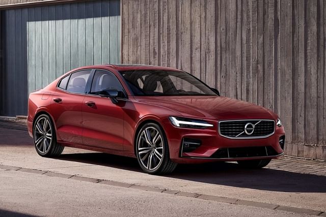 2021 Volvo S60 front