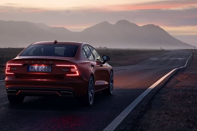 2021 Volvo S60 rear