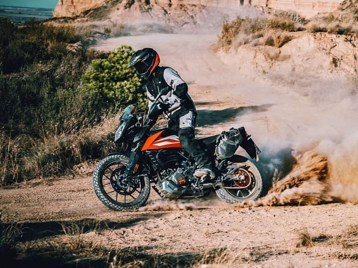 2021 KTM 250 Adventure BS6 Pros and Cons - Should You Buy It?
