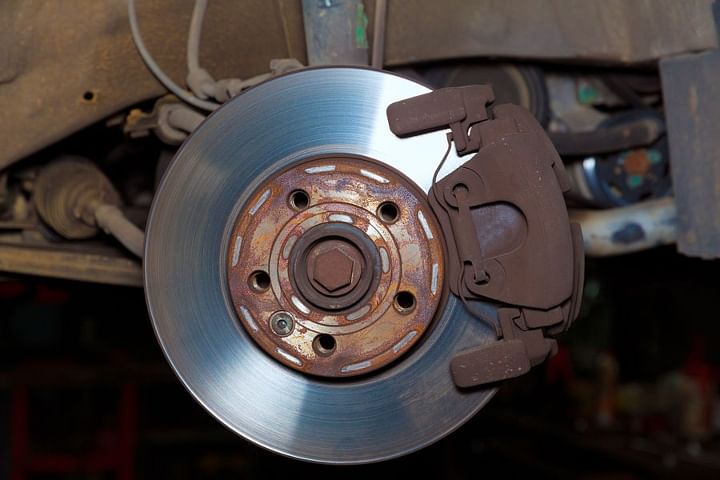 Top Five Main Reasons Behind Grinding Noises From Brakes Of A Car - Details