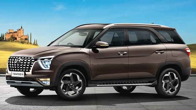 Hyundai Alcazar Signature (O) 7 -Seater Petrol Automatic
