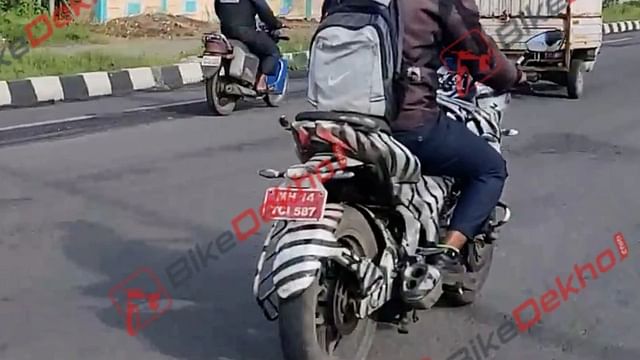 Bajaj Pulsar 250F Rear