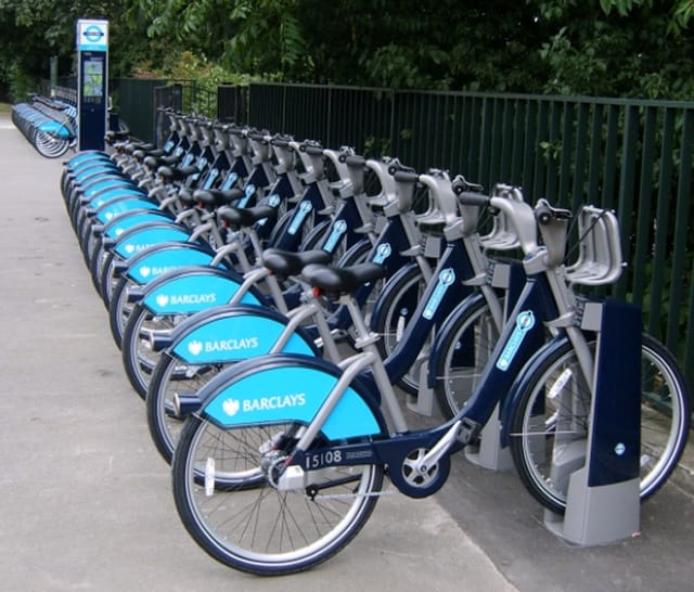 Cycling infrastructure and docking station for India 