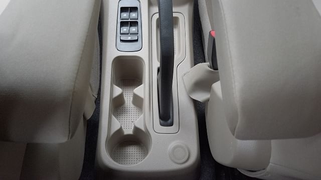 Mahindra Bolero Neo Bottle Holders Centre