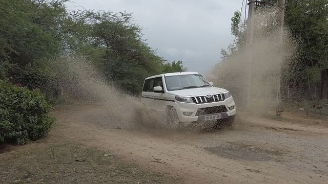 Mahindra Bolero Neo Puddle Splash 2