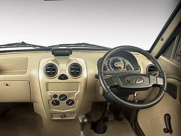 Mahindra Supro Profit Truck interior 