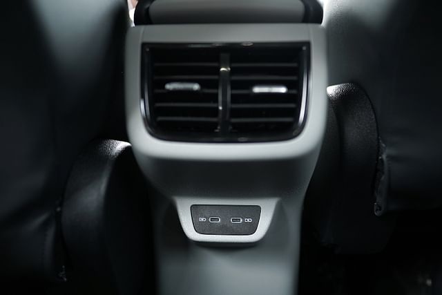 Skoda Kushaq Rear AC Vents and USB C-Type charging Ports