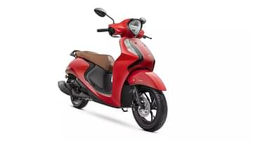 Yamaha Fascino 125 Front Side Profile