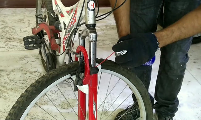Bicycle suspension lube 