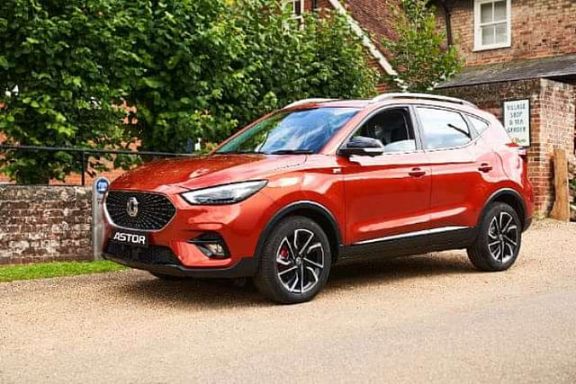 Mg Astor VS MG Hector 