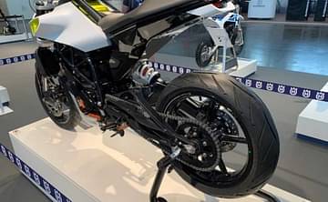 husqvarna e-pilen rear three quarters