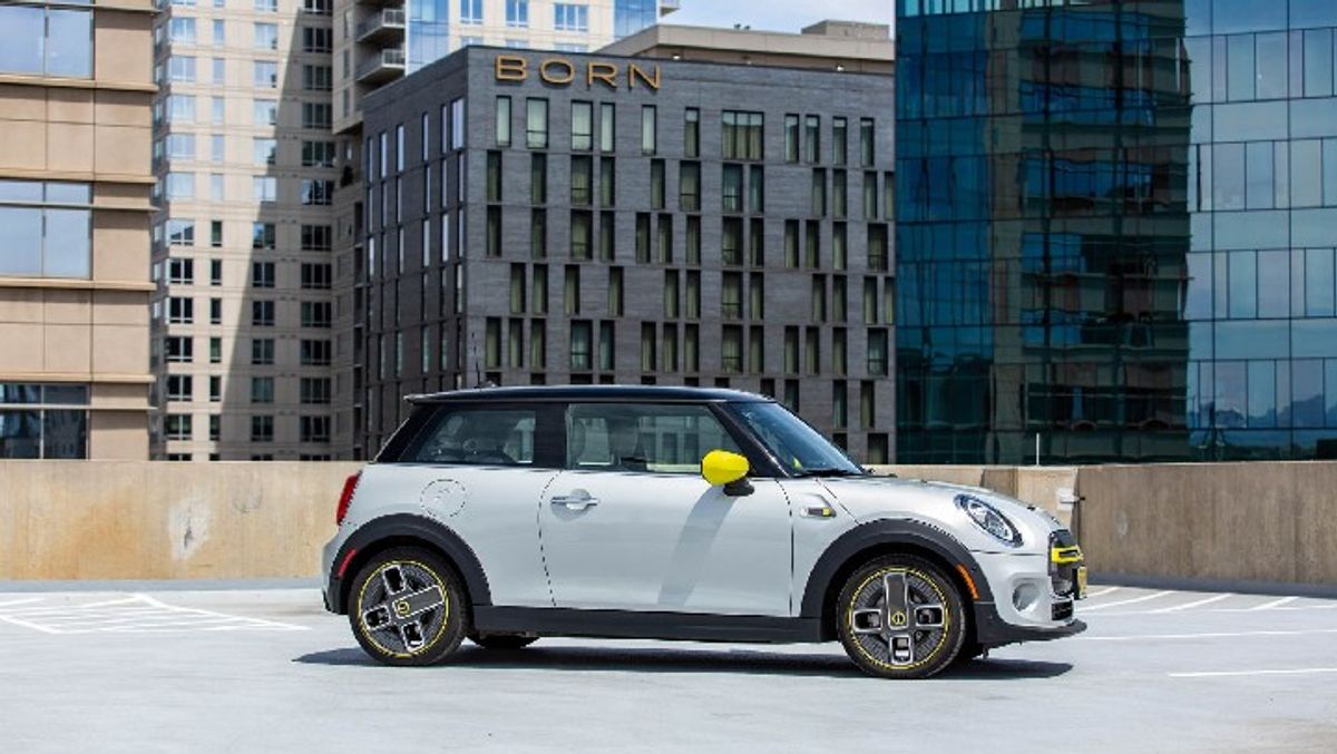 Mini Cooper SE EV Bookings Starts in India From October 29 Mini Cooper SE EV Bookings Starts in India From October 29