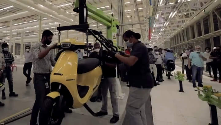 Ola S1 Electric Scooter Being Manufactured By All-Women Teams